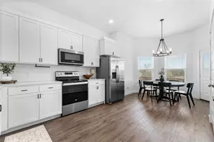 407 Peabody St, Hillsboro, TX 76645 - Photo 7