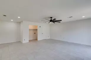 3831 Black Oak Dr, Dallas, TX 75241 - Photo 15