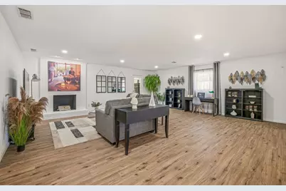 807 Spanish Trail Drive, Granbury, TX 76048 - Photo 5