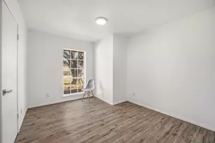 807 Spanish Trail Dr, Granbury, TX 76048 - Photo 17