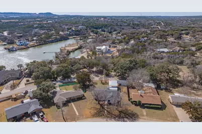 807 Spanish Trail Drive, Granbury, TX 76048 - Photo 35