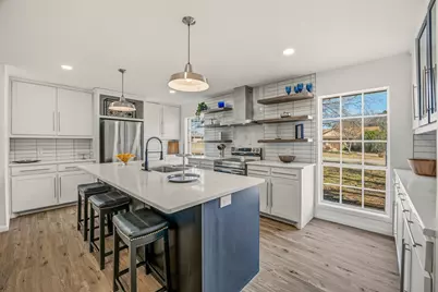 807 Spanish Trail Drive, Granbury, TX 76048 - Photo 11