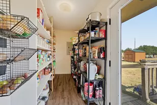 1802 Batey Rd, Collinsville, TX 76233 - Photo 19