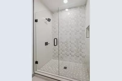 1880 Beaumont Street, Dallas, TX 75215 - Photo 5