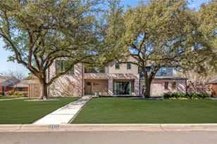 10915 Snow White Dr, Dallas, TX 75229 - Photo 1