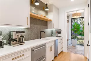 10915 Snow White Dr, Dallas, TX 75229 - Photo 23