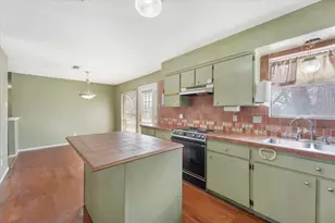 1006 E Martin Ln, Sherman, TX 75090 - Photo 9