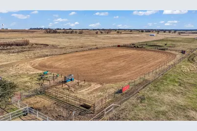 2500 County Road 332, Era, TX 76238 - Photo 27