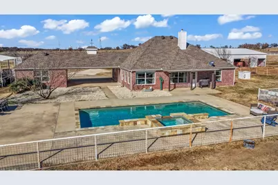2500 County Road 332, Era, TX 76238 - Photo 23