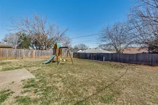 6009 Maple Springs Dr, Arlington, TX 76001 - Photo 25