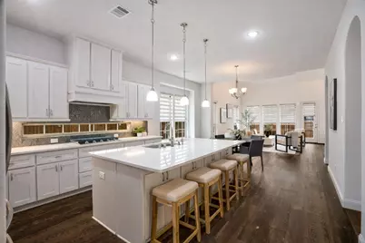 12629 Mercer Parkway, Farmers Branch, TX 75234 - Photo 11