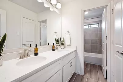 12629 Mercer Parkway, Farmers Branch, TX 75234 - Photo 27