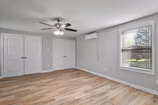 4321 Green Oak Dr, Granbury, TX 76048 - Photo 11