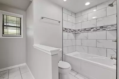 4321 Green Oak Drive, Granbury, TX 76048 - Photo 19