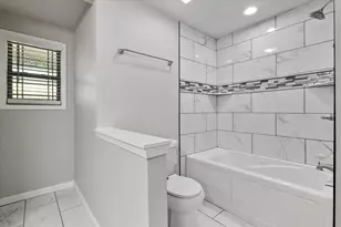 4321 Green Oak Dr, Granbury, TX 76048 - Photo 19