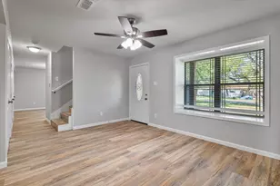 4321 Green Oak Dr, Granbury, TX 76048 - Photo 5