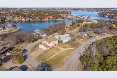 122 Heritage Trail, Granbury, TX 76048 - Photo 31