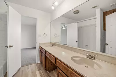 122 Heritage Trail, Granbury, TX 76048 - Photo 9