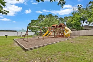 241 Timberlake Dr, Azle, TX 76020 - Photo 37