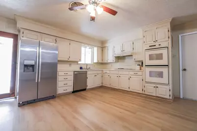 619 W Elm Street, Canton, TX 75103 - Photo 17