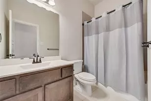 12725 Caliber Dr, Godley, TX 76044 - Photo 27