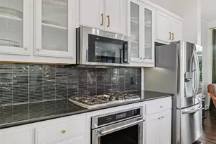 3926 Holland Ave, Dallas, TX 75219 - Photo 15