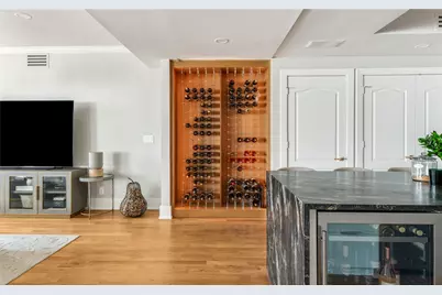 3401 Lee Parkway #404, Dallas, TX 75219 - Photo 9