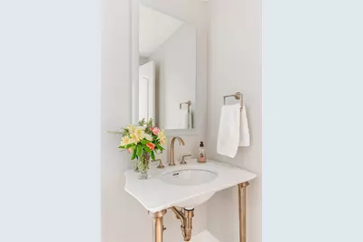 3401 Lee Parkway #404, Dallas, TX 75219 - Photo 11