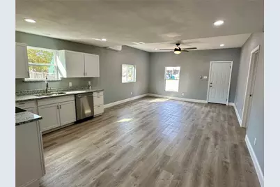 712 W Bond Street, Denison, TX 75020 - Photo 7