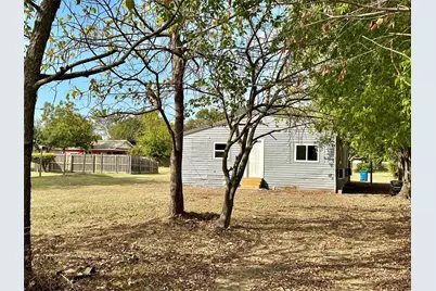 712 W Bond Street, Denison, TX 75020 - Photo 21