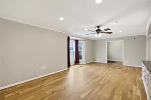 7483 Gholson Rd, Waco, TX 76705 - Photo 3