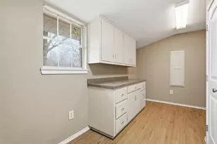 7483 Gholson Rd, Waco, TX 76705 - Photo 11