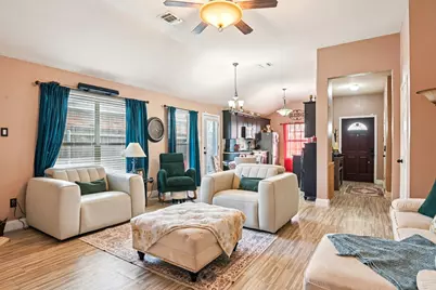 1102 N Gaines Street, Ennis, TX 75119 - Photo 7