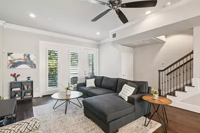 2815 Lynlock Court, Dallas, TX 75219 - Photo 9