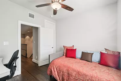 2815 Lynlock Court, Dallas, TX 75219 - Photo 25