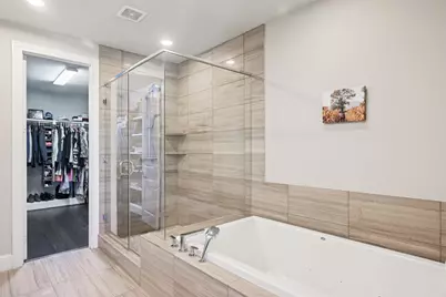 2815 Lynlock Court, Dallas, TX 75219 - Photo 21