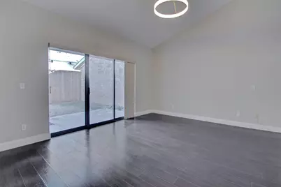 14822 Sopras Circle, Addison, TX 75001 - Photo 23