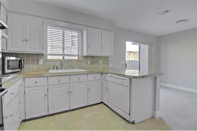 14822 Sopras Circle, Addison, TX 75001 - Photo 3