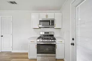 1000 Harrison St, Commerce, TX 75428 - Photo 9