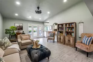 2008 Haymeadow, Carrollton, TX 75007 - Photo 9