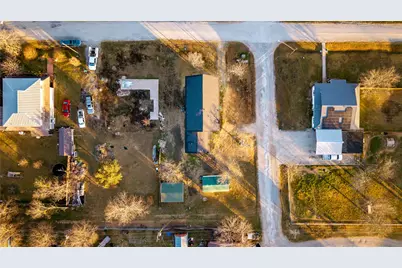 324 E Pace Street, Frost, TX 76641 - Photo 29