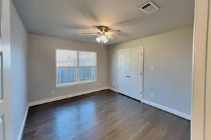 2828 Livingston Ave, Fort Worth, TX 76110 - Photo 11