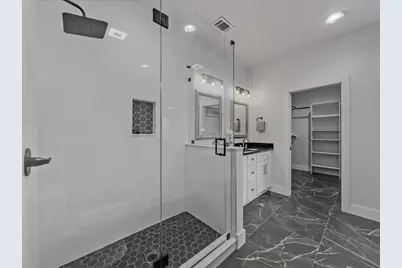 3612 Broken Bow Drive, Granbury, TX 76048 - Photo 15