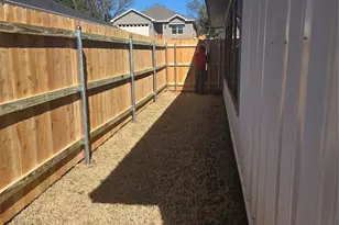 3612 Broken Bow Dr, Granbury, TX 76048 - Photo 29