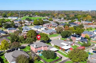 4010 Bluffpoint Rd, Rowlett, TX 75088 - Photo 3