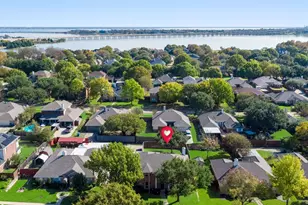 4010 Bluffpoint Rd, Rowlett, TX 75088 - Photo 5