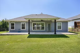 2206 Navasota St, Granbury, TX 76048 - Photo 23