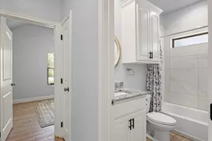 2206 Navasota St, Granbury, TX 76048 - Photo 9