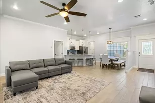 2206 Navasota St, Granbury, TX 76048 - Photo 7