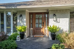 3841 Peter Pan Dr, Dallas, TX 75229 - Photo 3